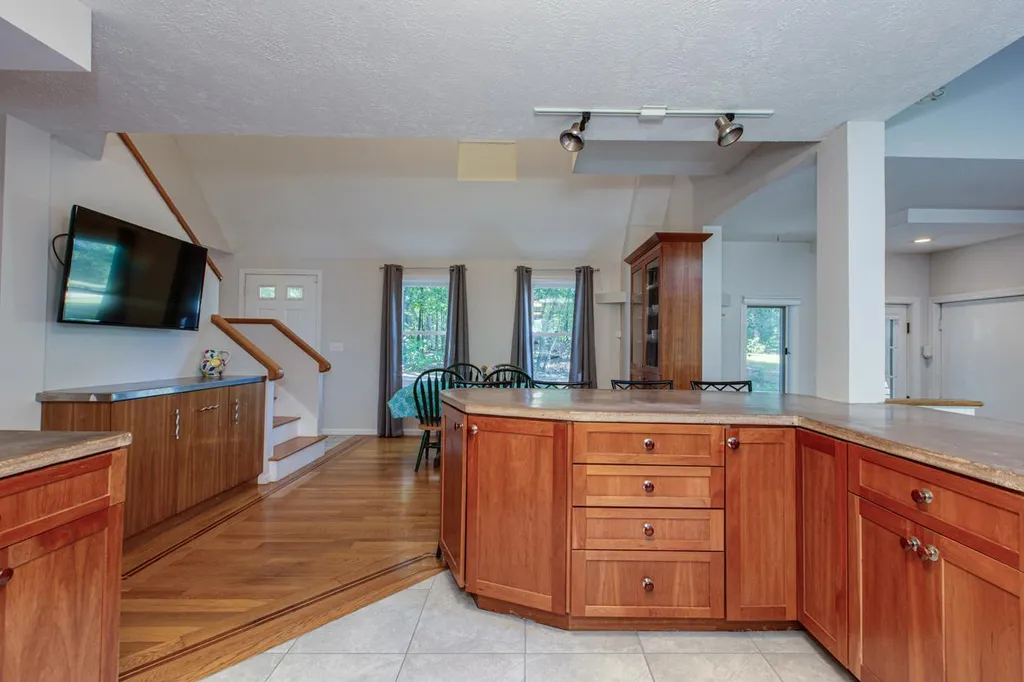 109 Souhegan Avenue Amherst NH 03031