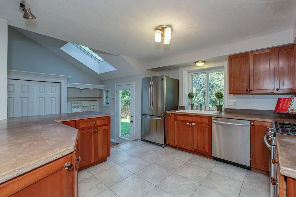 109 Souhegan Avenue Amherst NH 03031