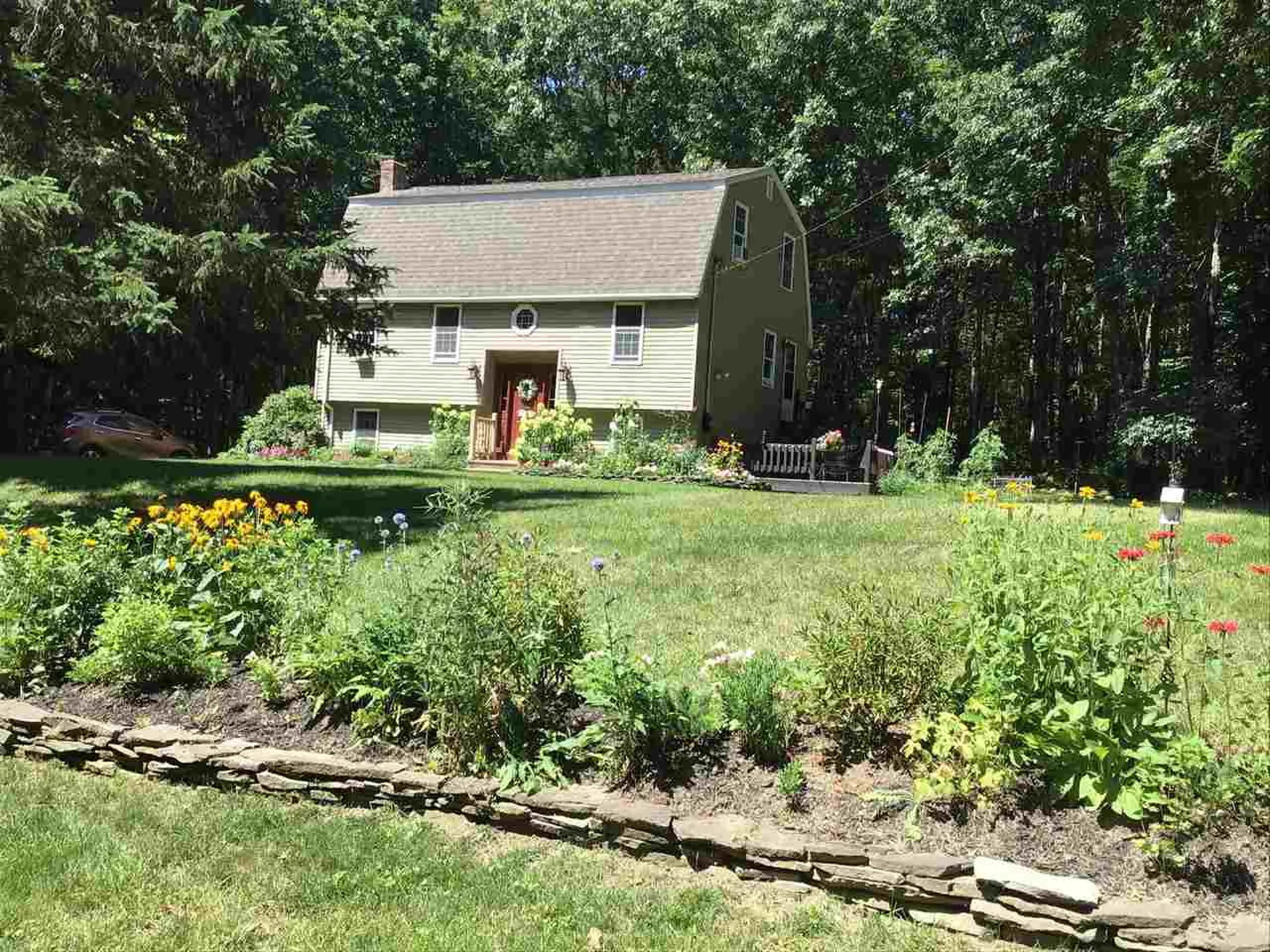 8 Colby Road Kingston NH 03848