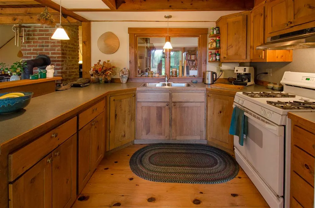 30 Crouse Road Alexandria NH 03222