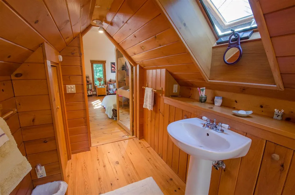 30 Crouse Road Alexandria NH 03222