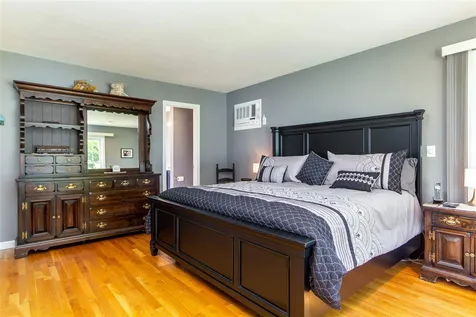 33 Village Drive Colchester VT 05446