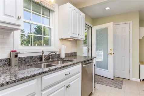 33 Village Drive Colchester VT 05446