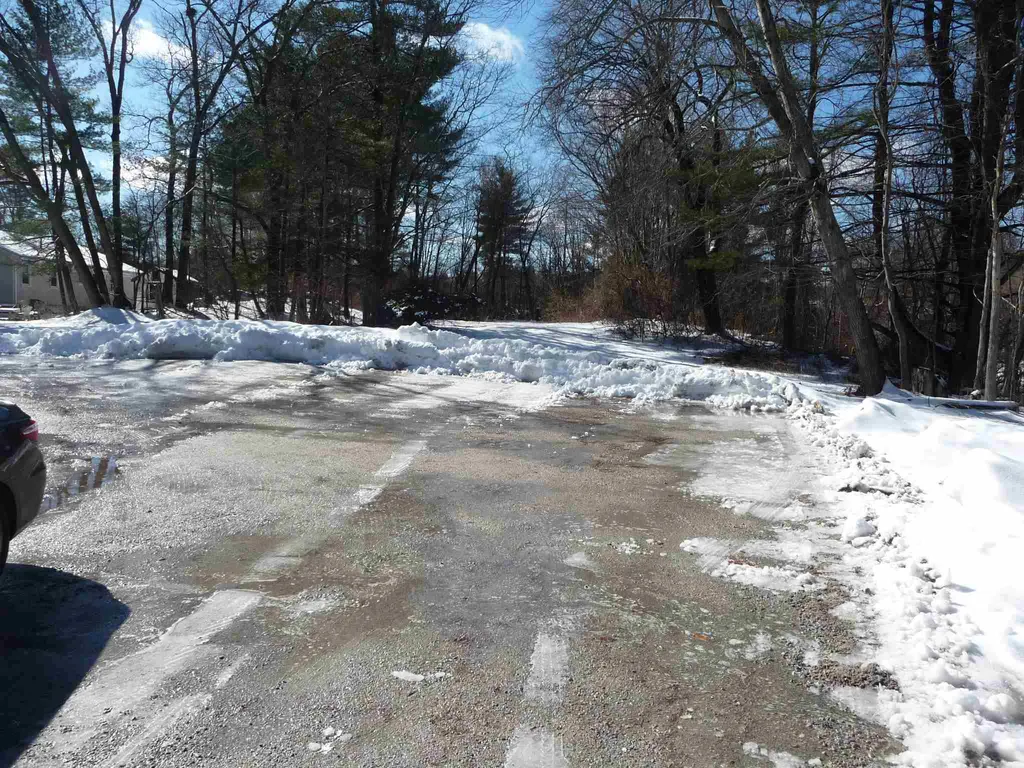 550-534 Old Wellington Road Manchester NH 03104