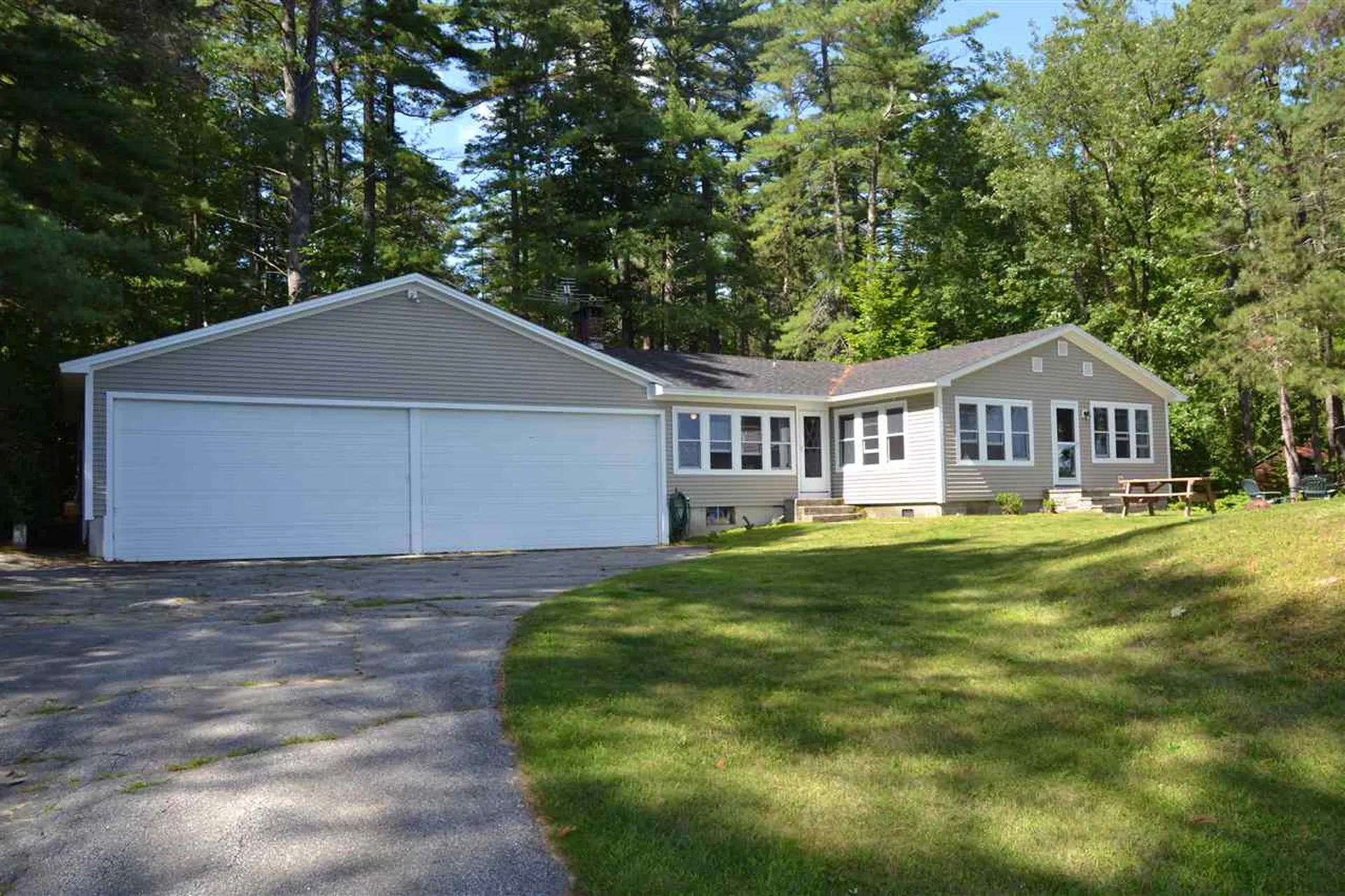 2 Loon Point Tuftonboro NH 03816