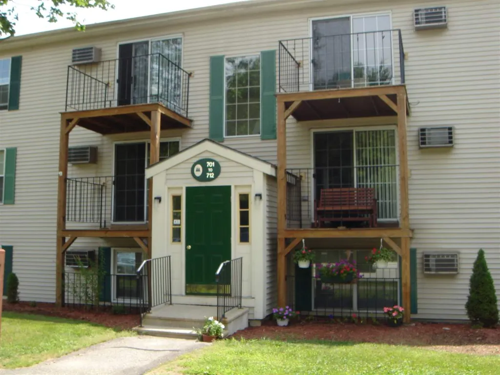 706 White Cedar Boulevard Portsmouth NH 03801