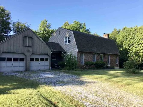 8 Woodland Drive Rutland City VT 05701