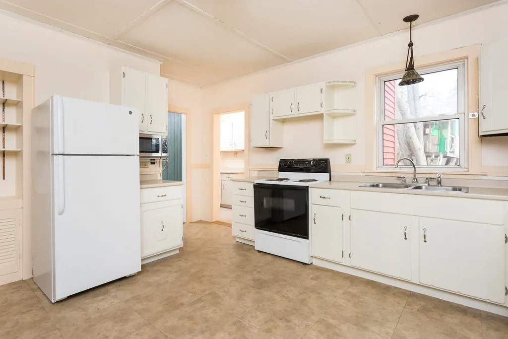217 Myrtle Avenue Portsmouth NH 03801