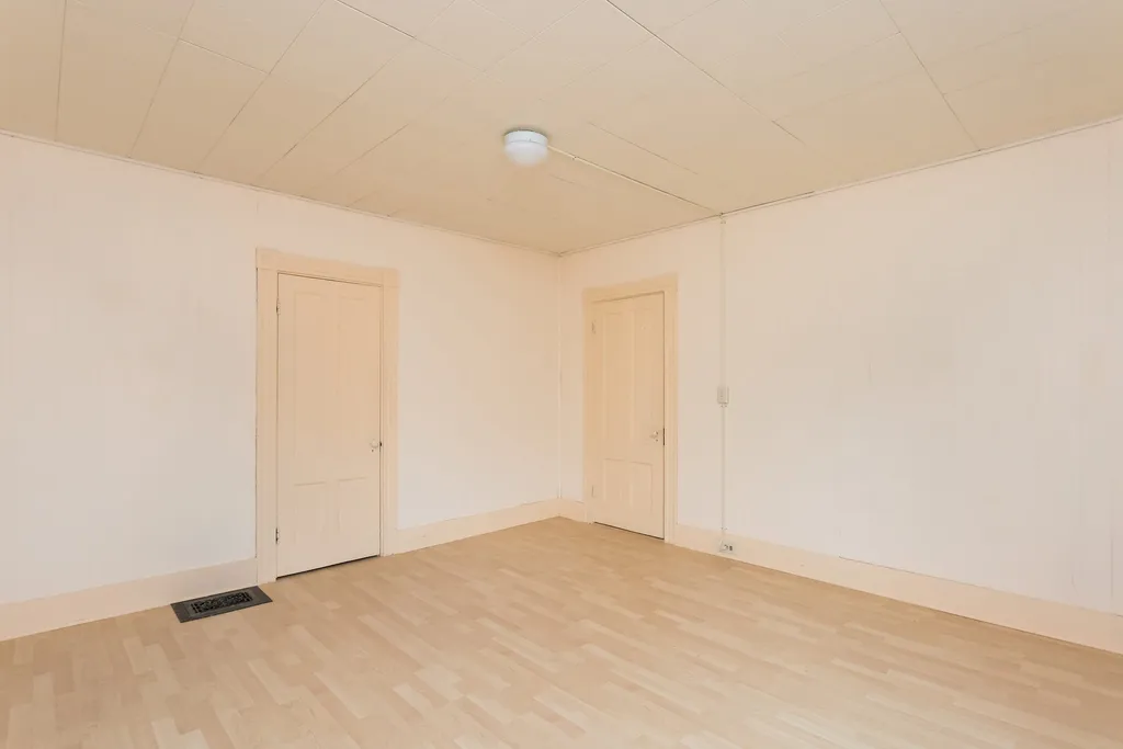 217 Myrtle Avenue Portsmouth NH 03801