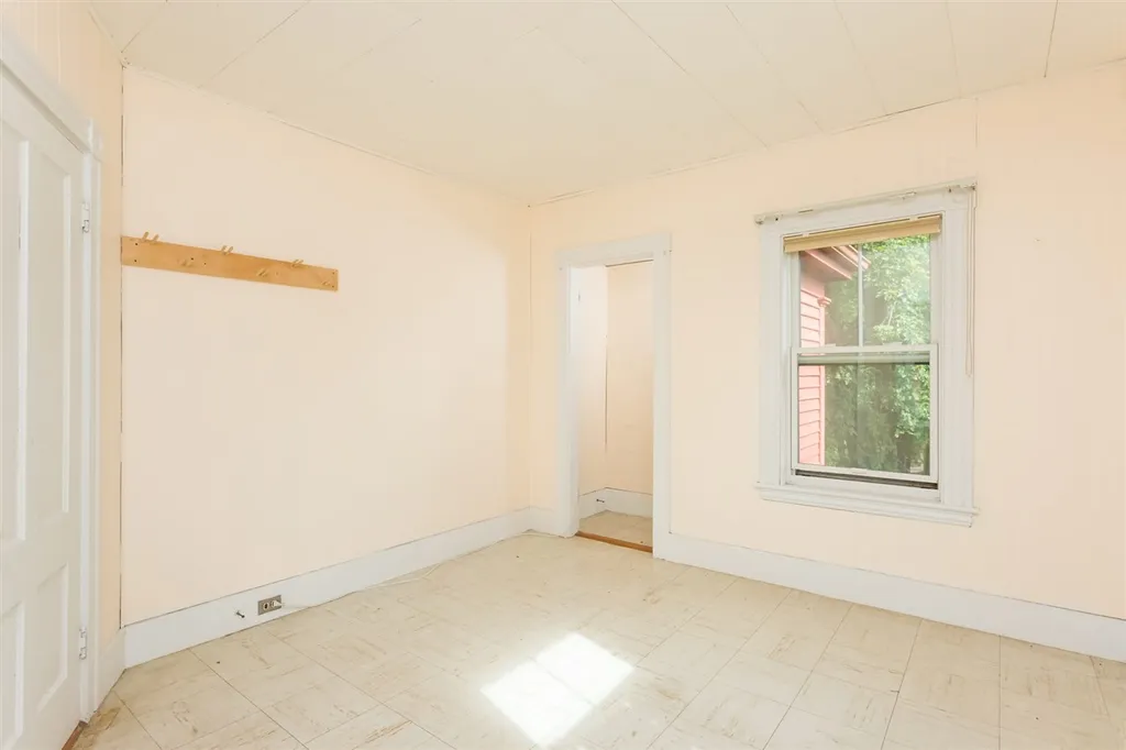 217 Myrtle Avenue Portsmouth NH 03801