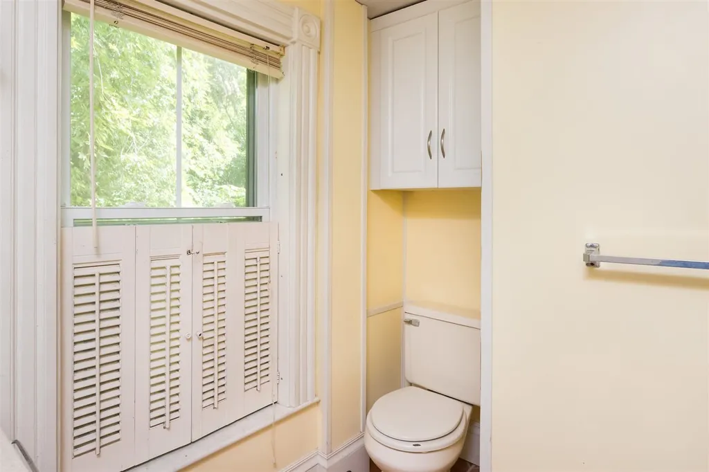217 Myrtle Avenue Portsmouth NH 03801
