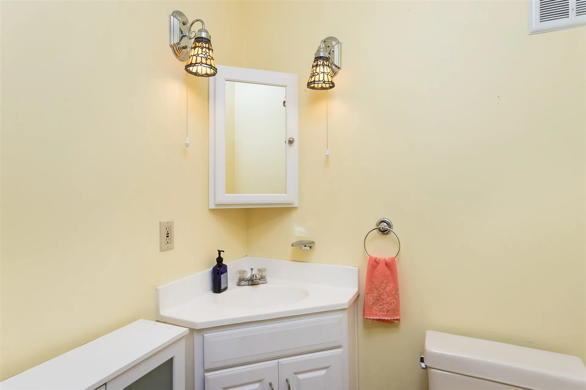 217 Myrtle Avenue Portsmouth NH 03801