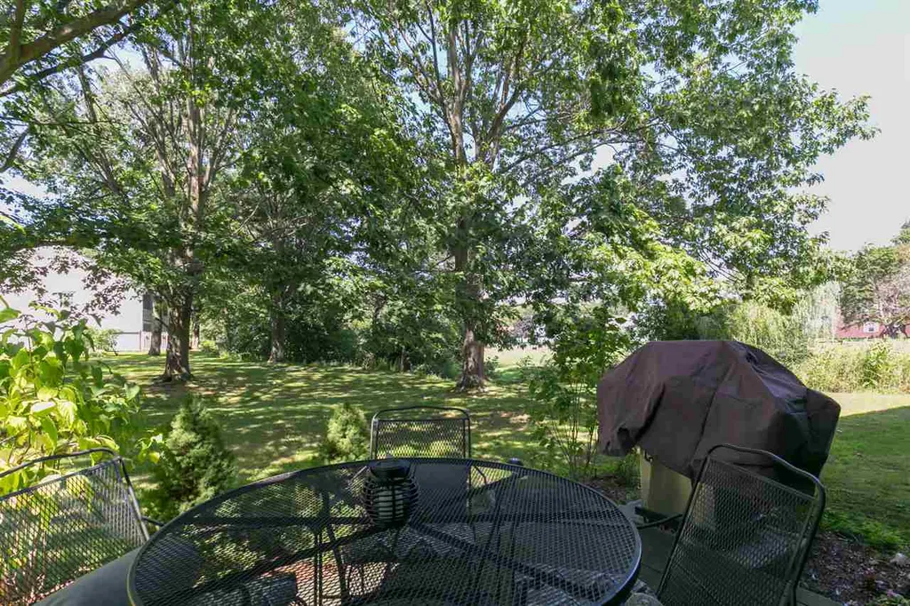 37 Twin Oaks Terrace South Burlington VT 05403