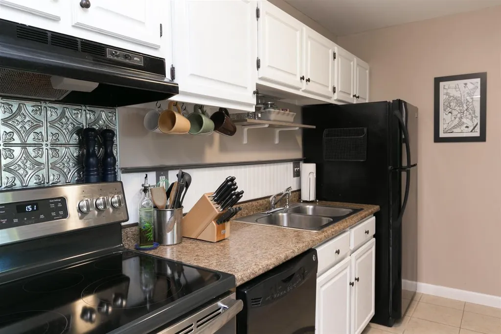 37 Twin Oaks Terrace South Burlington VT 05403