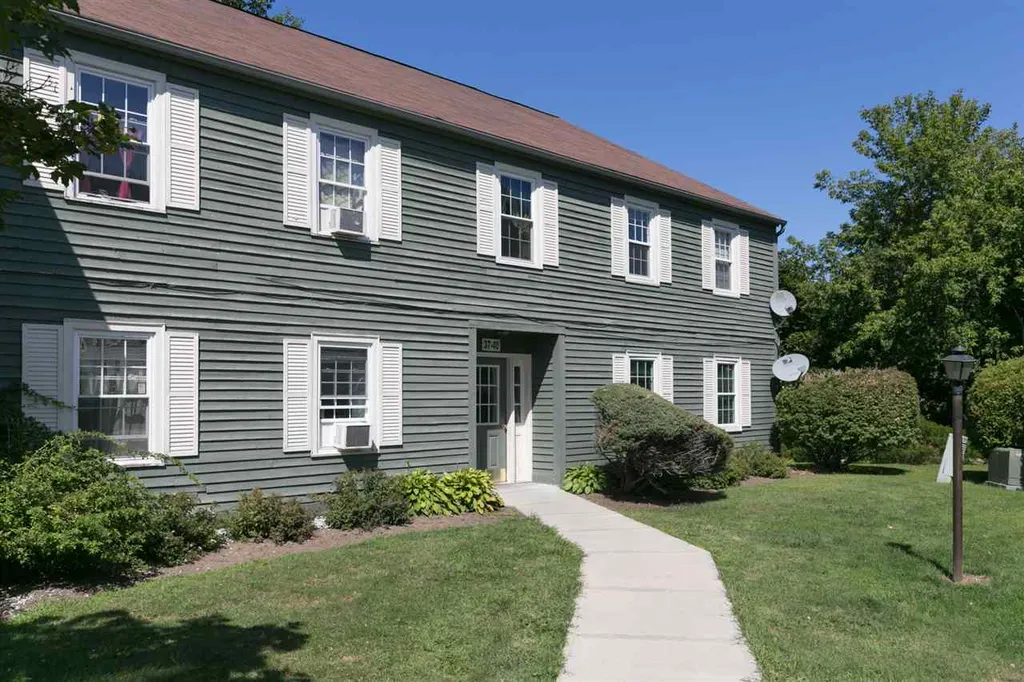 37 Twin Oaks Terrace South Burlington VT 05403