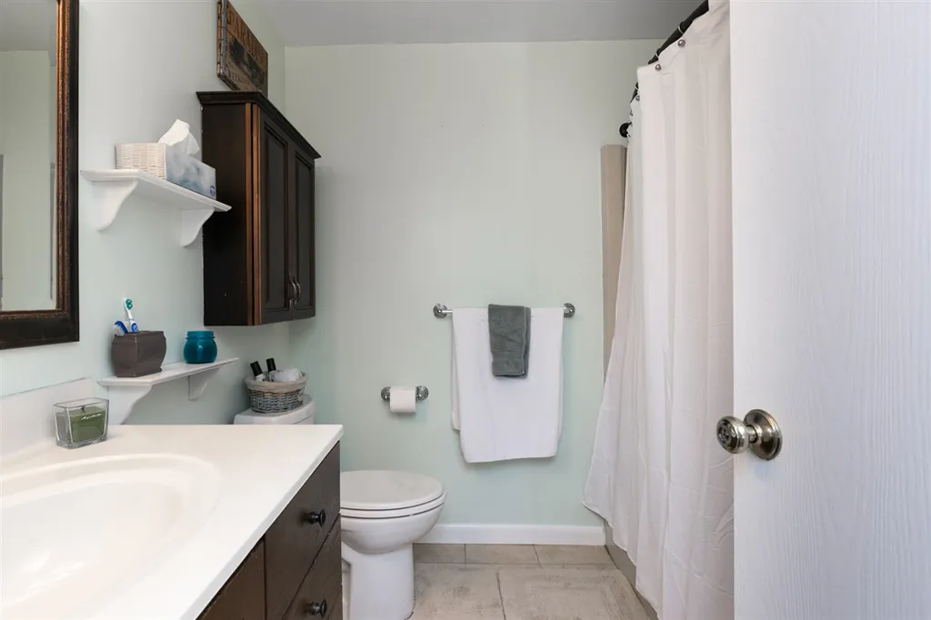37 Twin Oaks Terrace South Burlington VT 05403