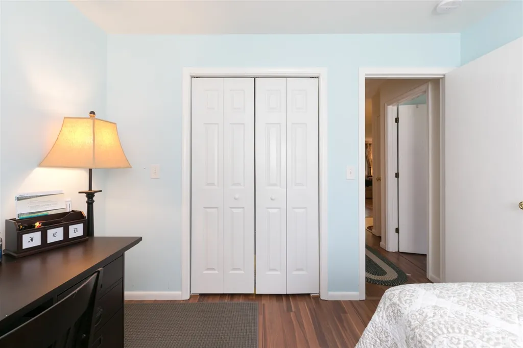 37 Twin Oaks Terrace South Burlington VT 05403