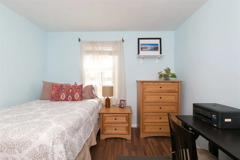 37 Twin Oaks Terrace South Burlington VT 05403