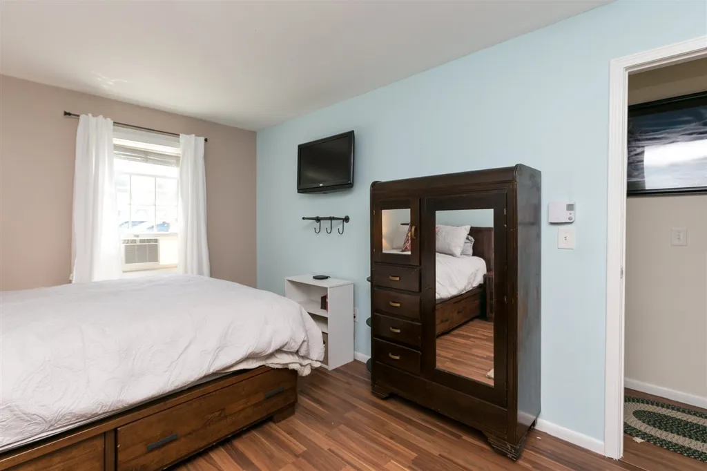 37 Twin Oaks Terrace South Burlington VT 05403