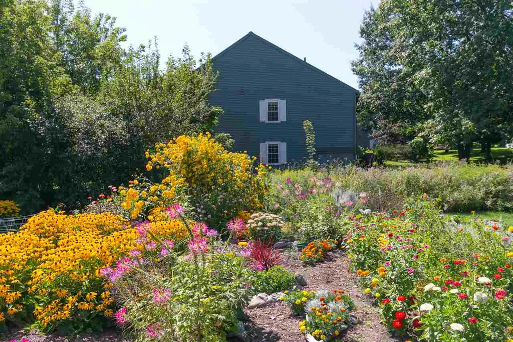 37 Twin Oaks Terrace South Burlington VT 05403