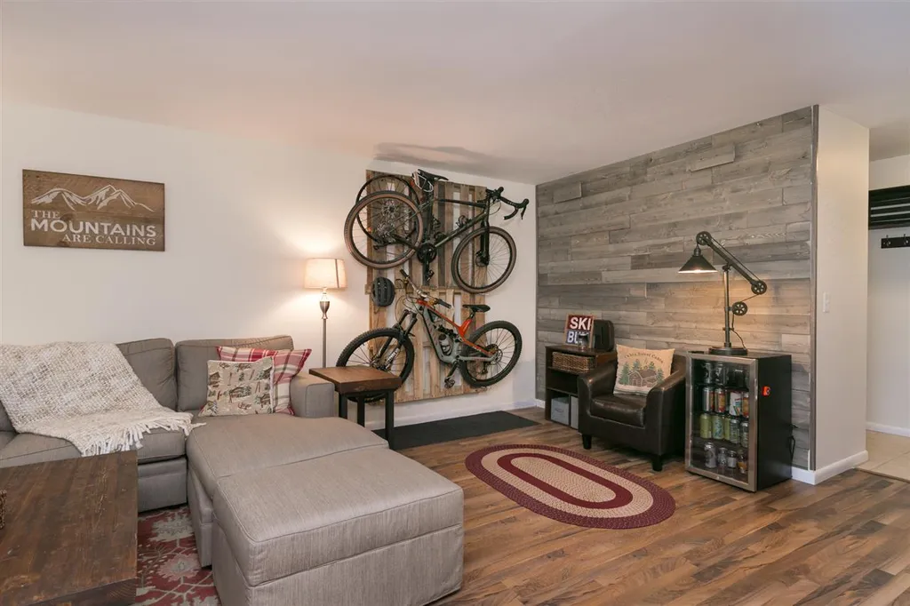 37 Twin Oaks Terrace South Burlington VT 05403