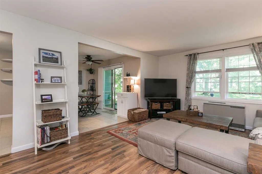 37 Twin Oaks Terrace South Burlington VT 05403