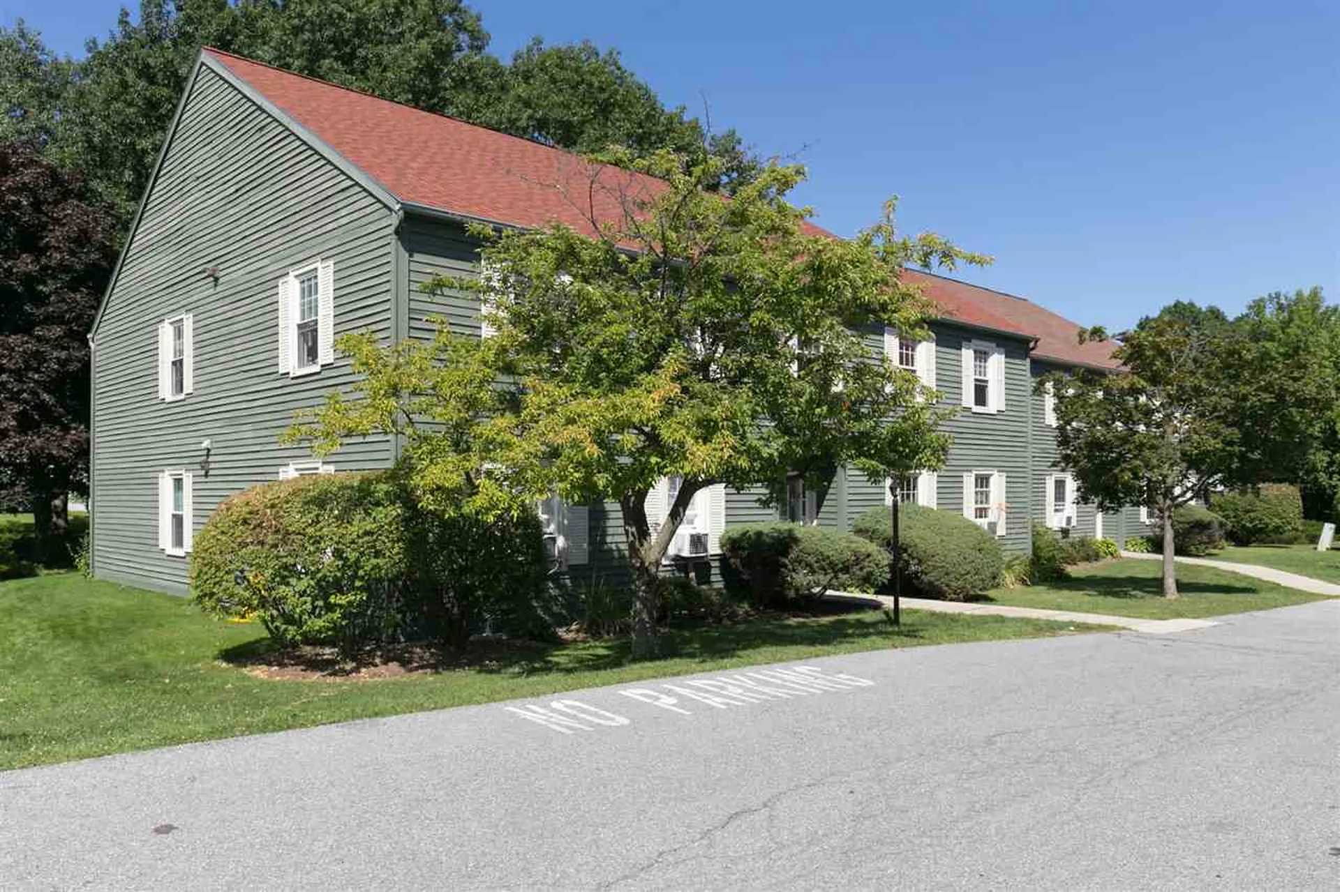 37 Twin Oaks Terrace South Burlington VT 05403