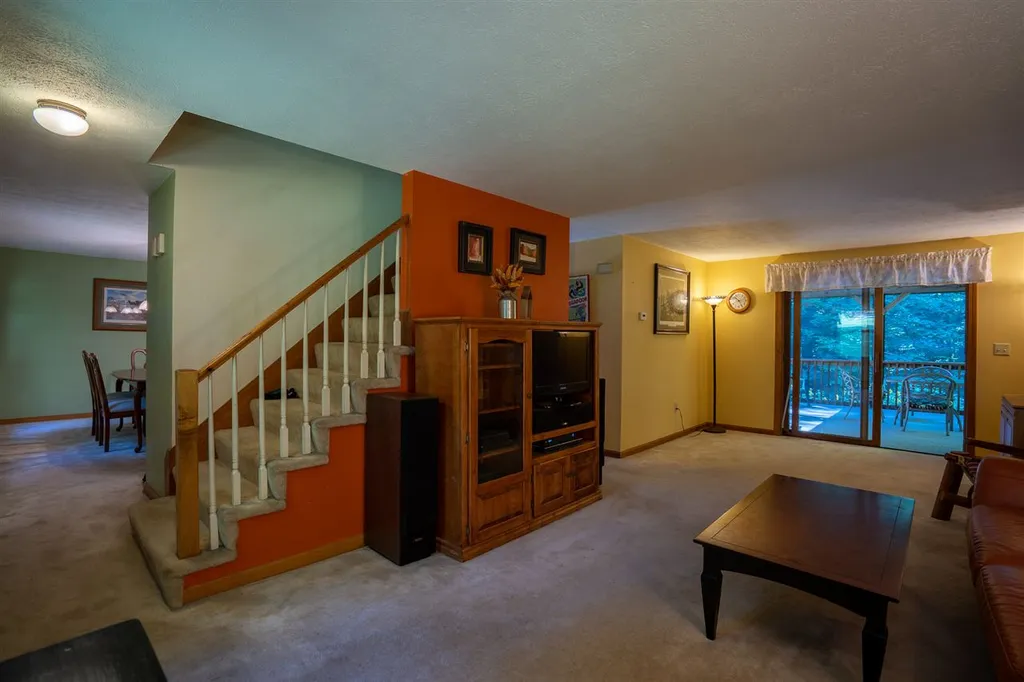143 Bartlett Drive Weare NH 03281