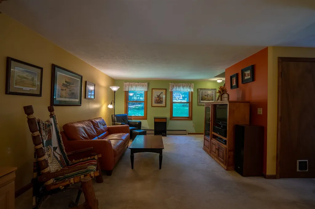 143 Bartlett Drive Weare NH 03281