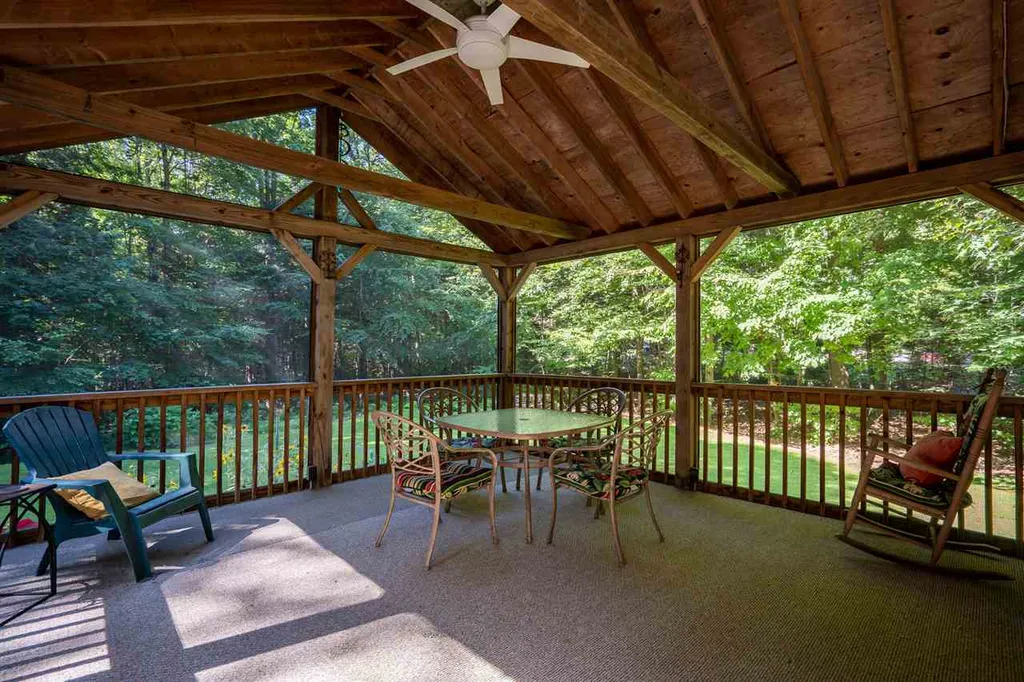 143 Bartlett Drive Weare NH 03281