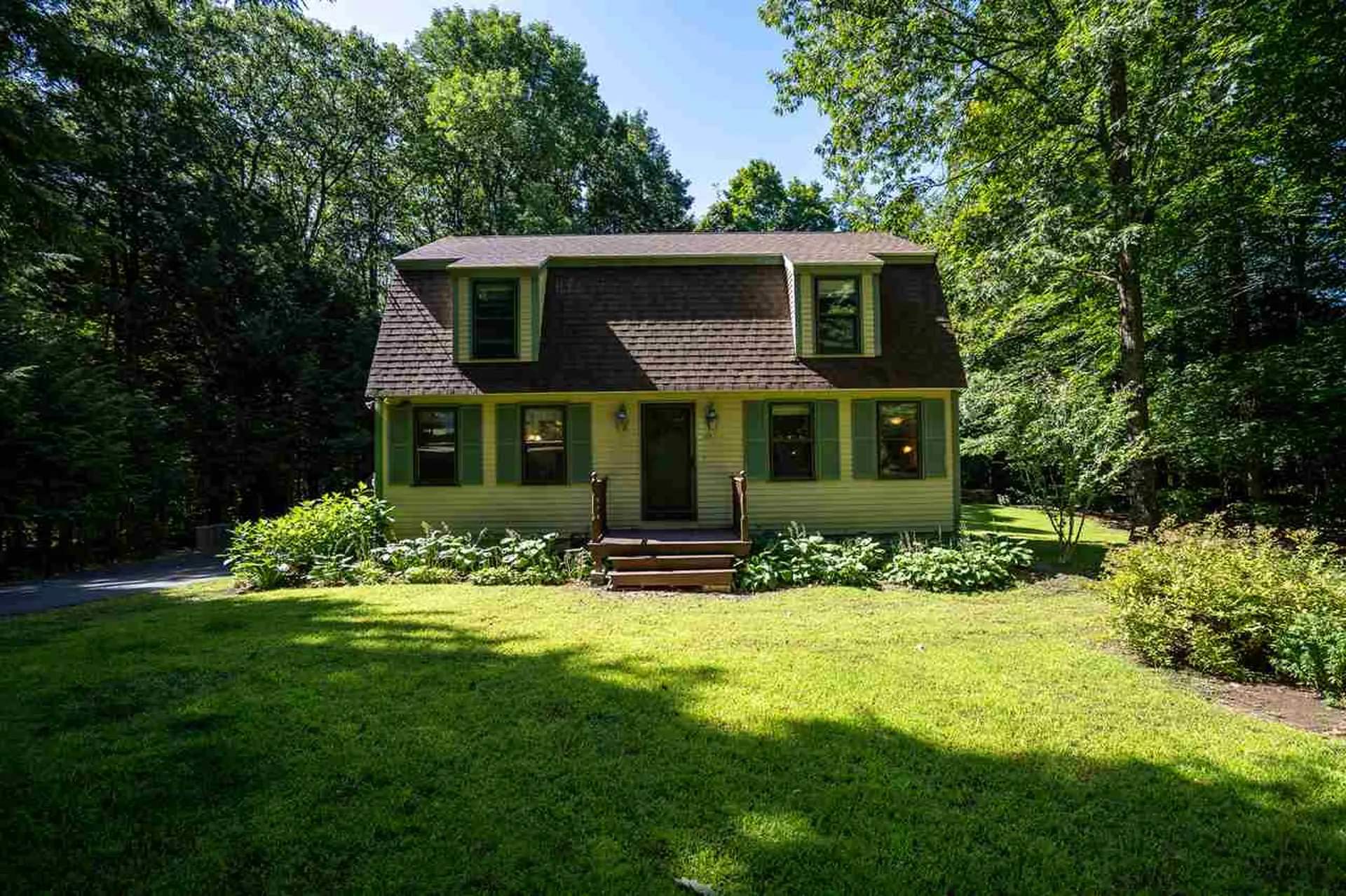 143 Bartlett Drive Weare NH 03281