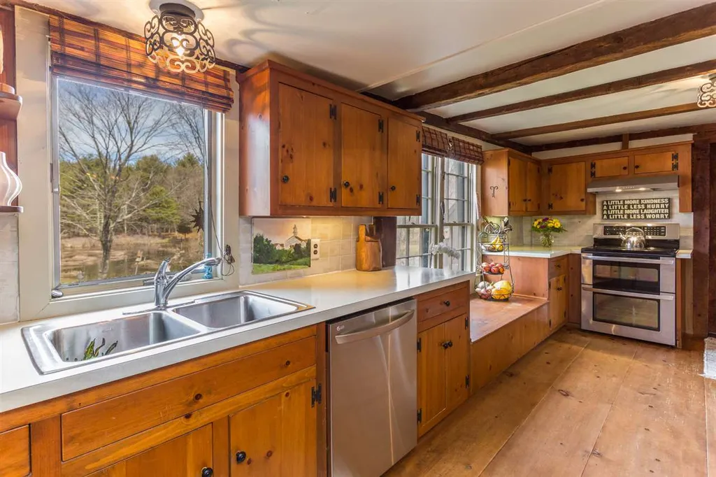 117 Middle Road Brentwood NH 03833