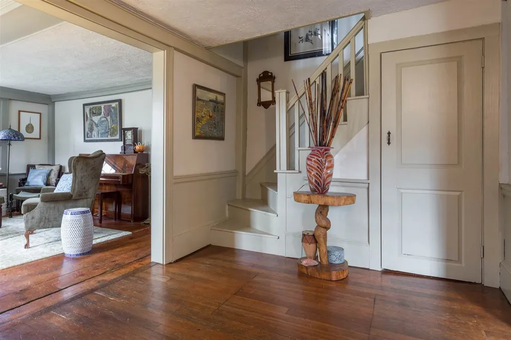 117 Middle Road Brentwood NH 03833