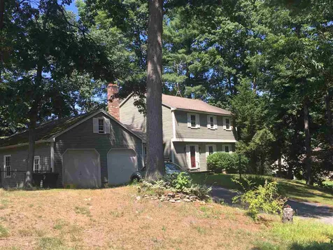 34 Pemberton Road Nashua NH 03063
