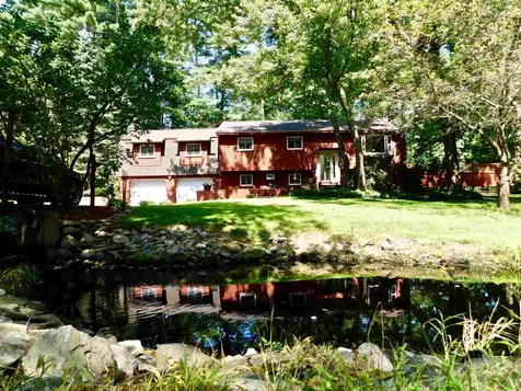 44 Pleasant Drive Londonderry NH 03053