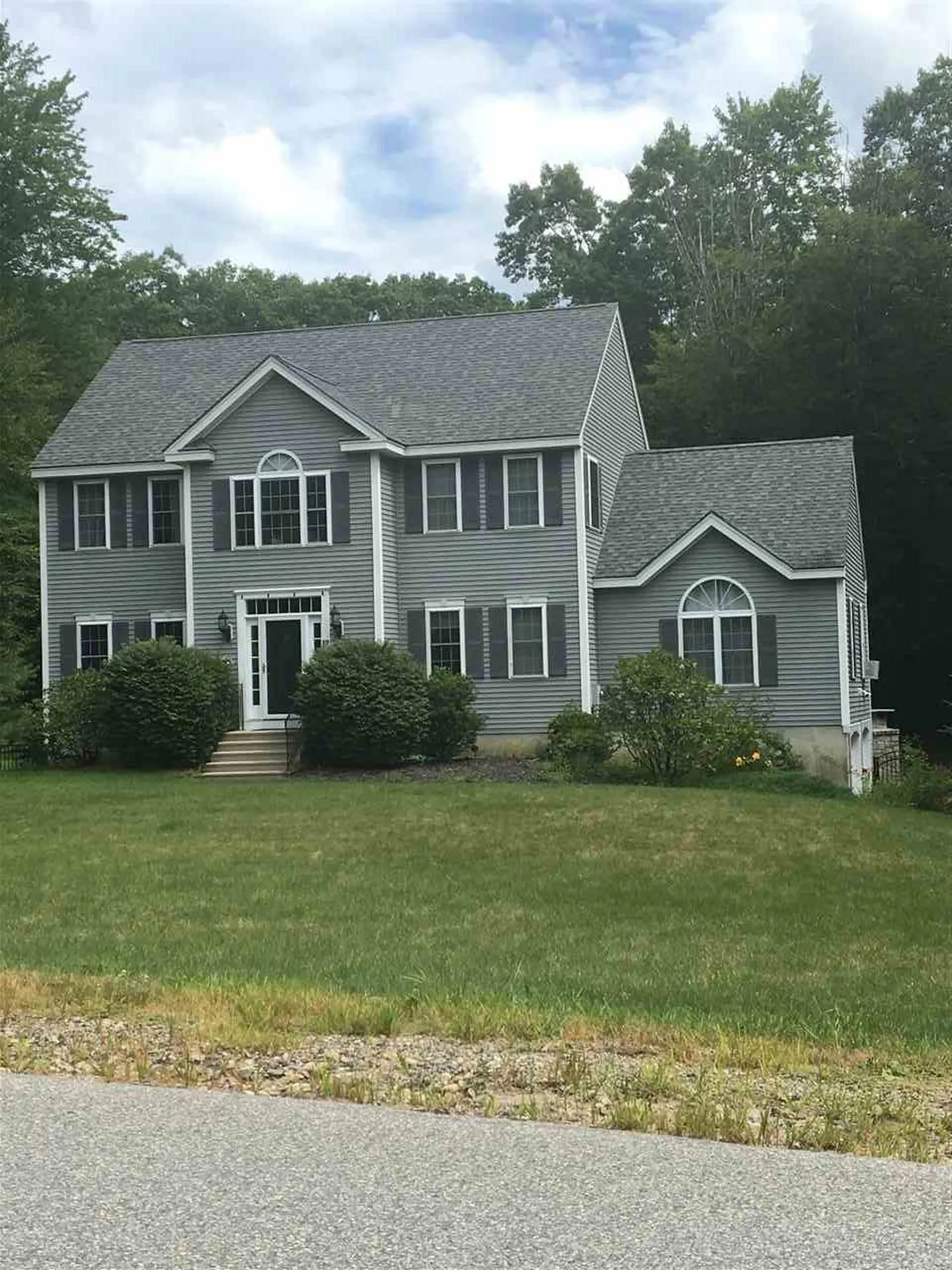 12 Eagle Hill Road Raymond NH 03077