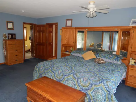 33 Sunshine Court Newport NH 03773