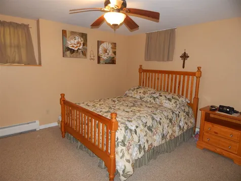33 Sunshine Court Newport NH 03773