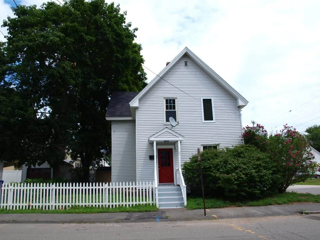 63 Goffe Street Manchester NH 03102