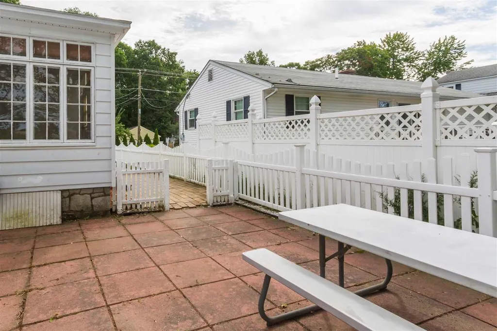 335 Blodget Street Manchester NH 03104
