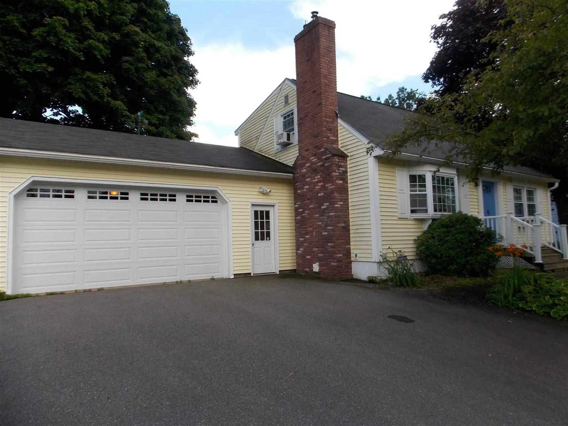 202 Green Acres Drive Manchester NH 03109