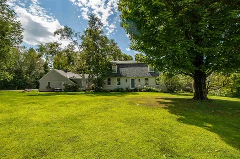 994 Under The Mountain Road Londonderry VT 05155
