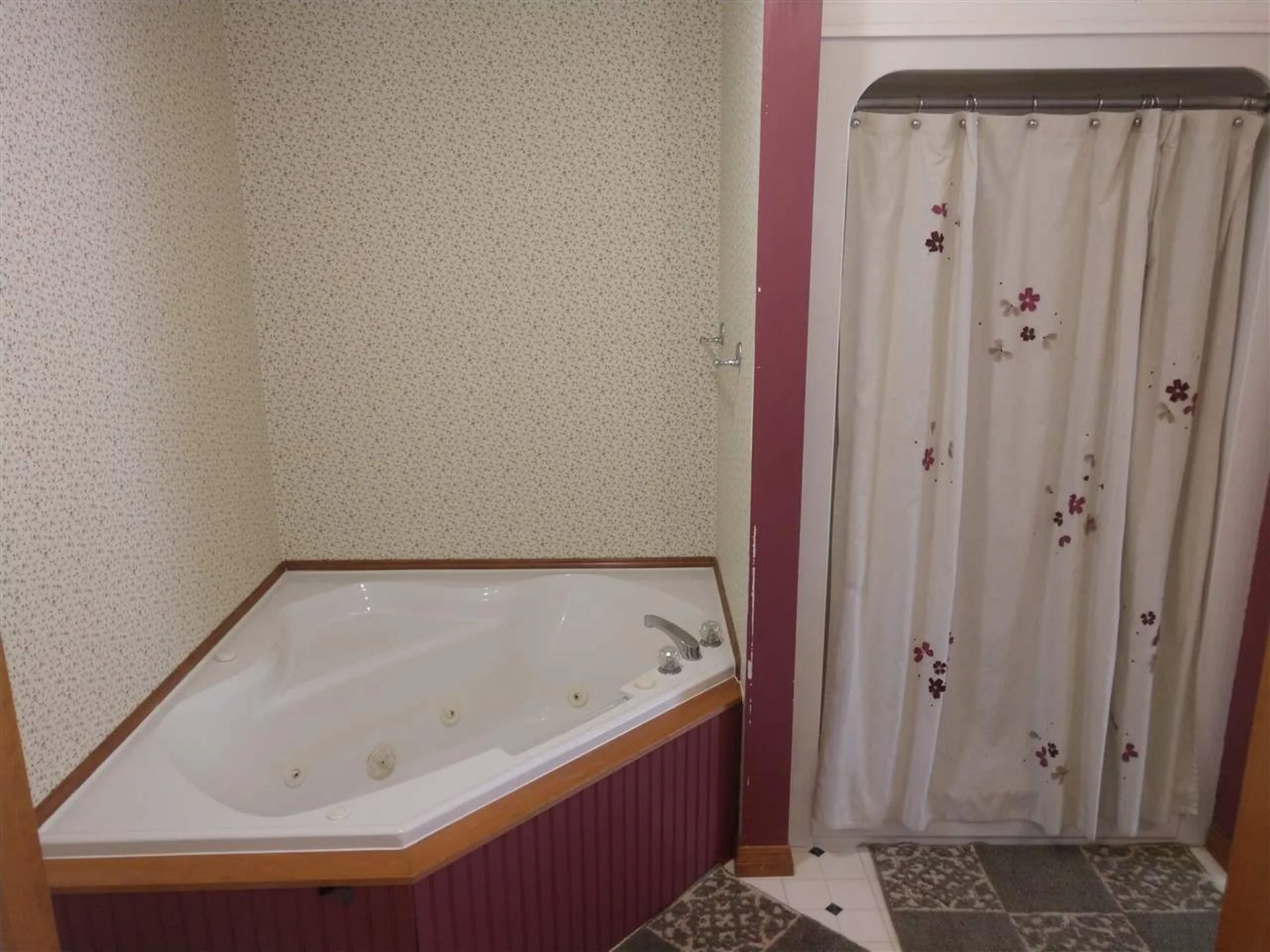 14 Earl Drive Milton NH 03851