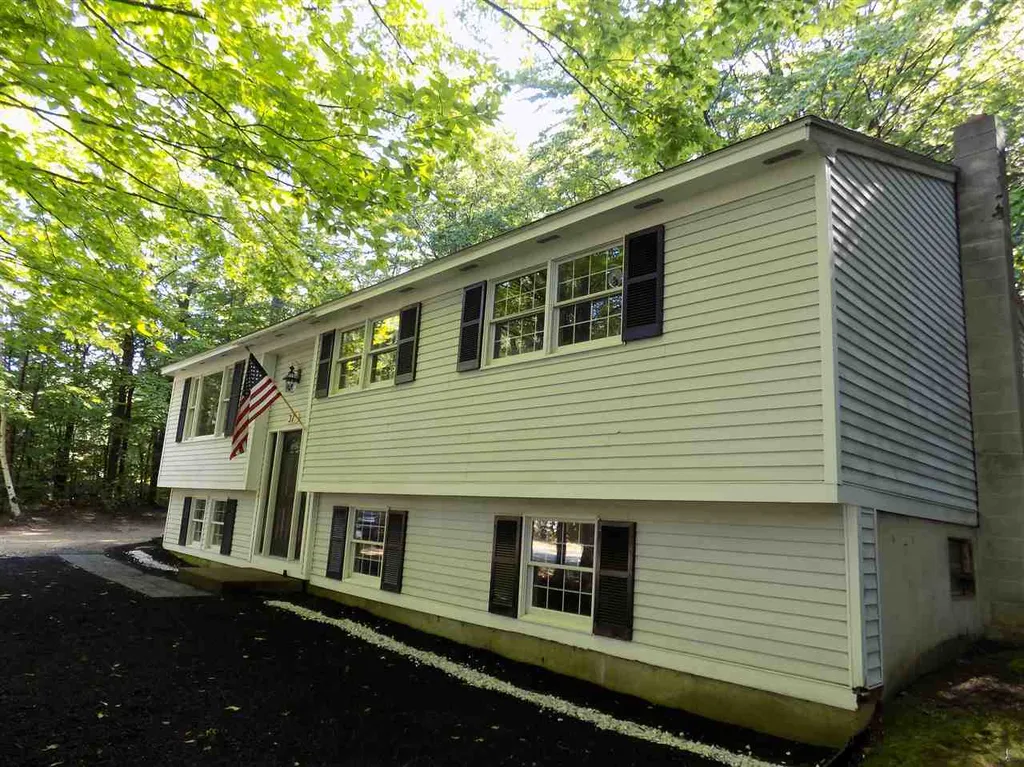 37 Woodland Grove Conway NH 03818