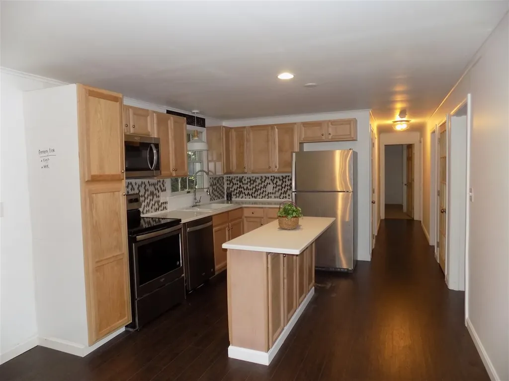 37 Woodland Grove Conway NH 03818