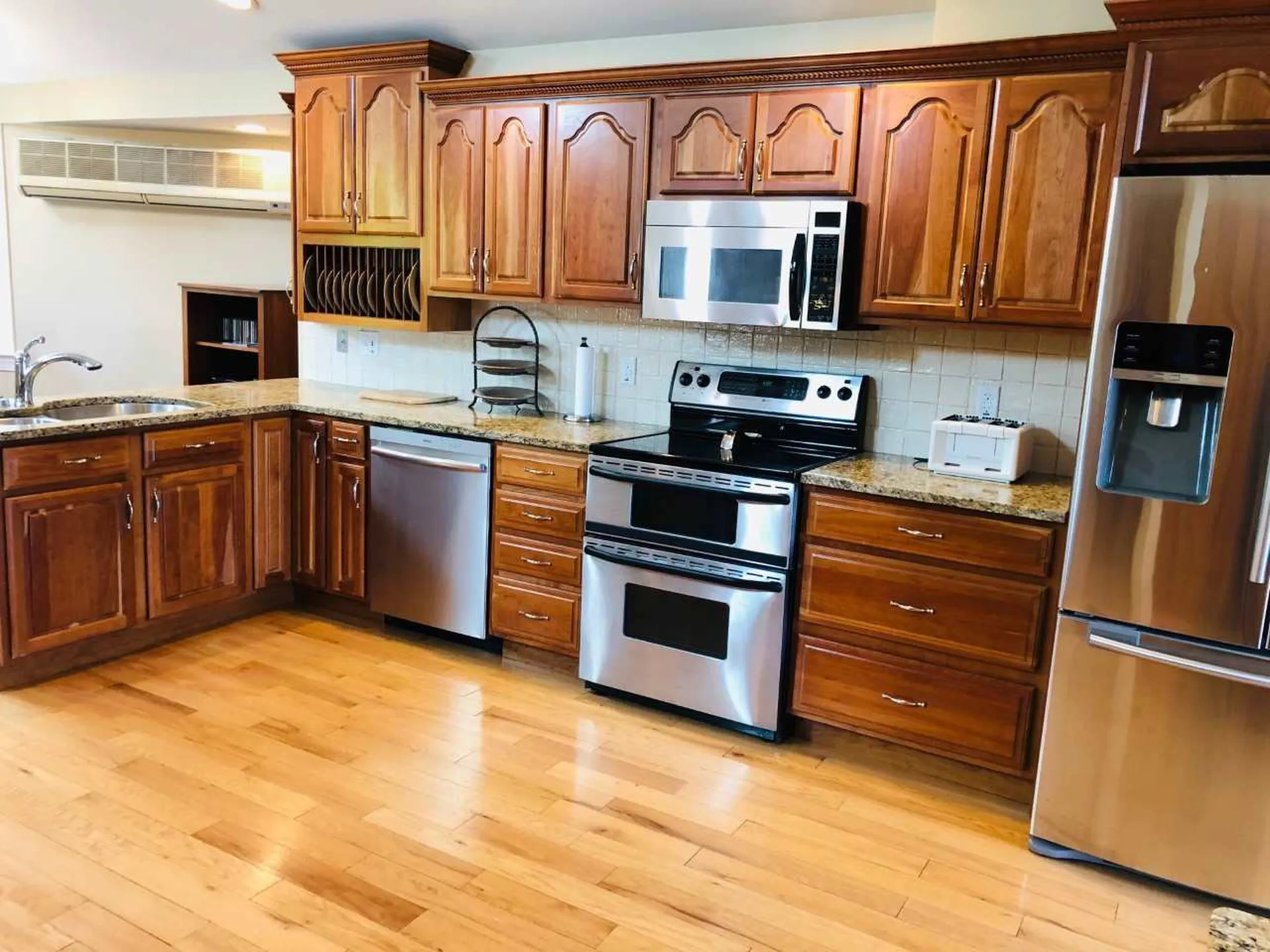 18 Pleasant Street Meredith NH 03253