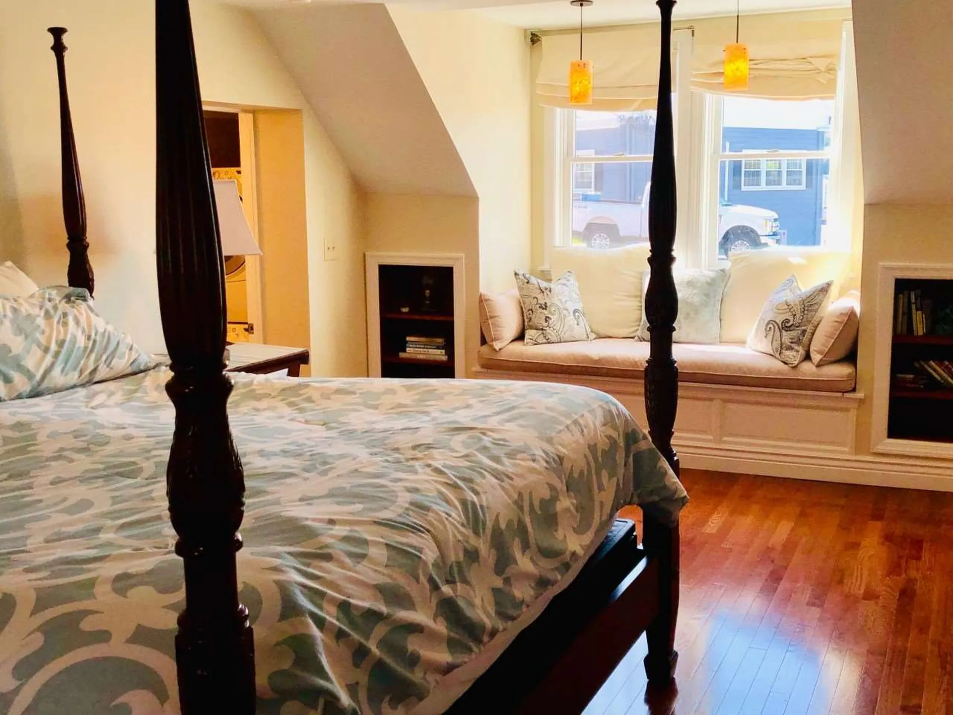 18 Pleasant Street Meredith NH 03253