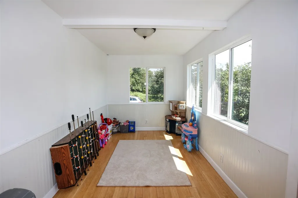 33 High Street Northwood NH 03261