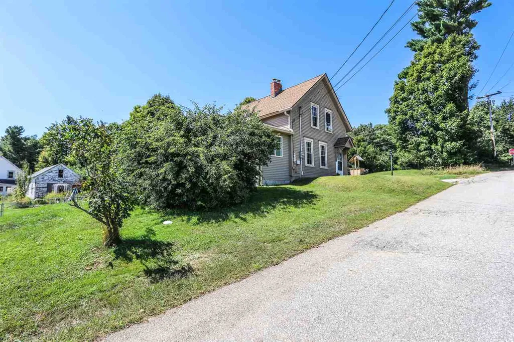 33 High Street Northwood NH 03261