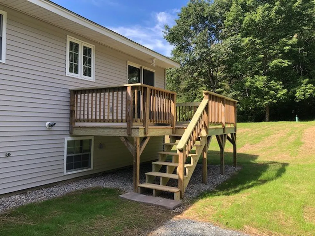 1079 Us Route 4 Canaan NH 03741